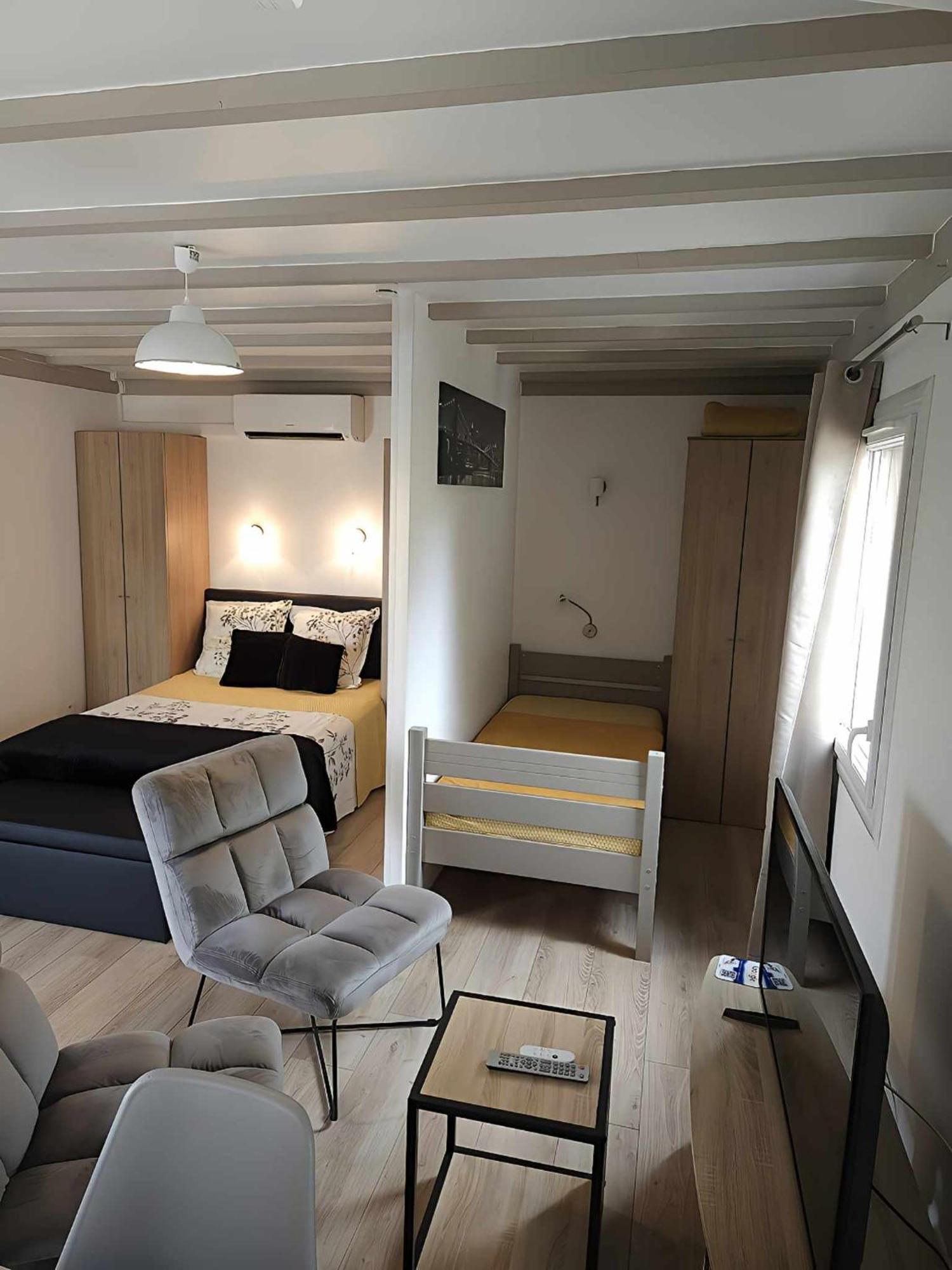 Hotel La Bayardine Sarlat Esterno foto