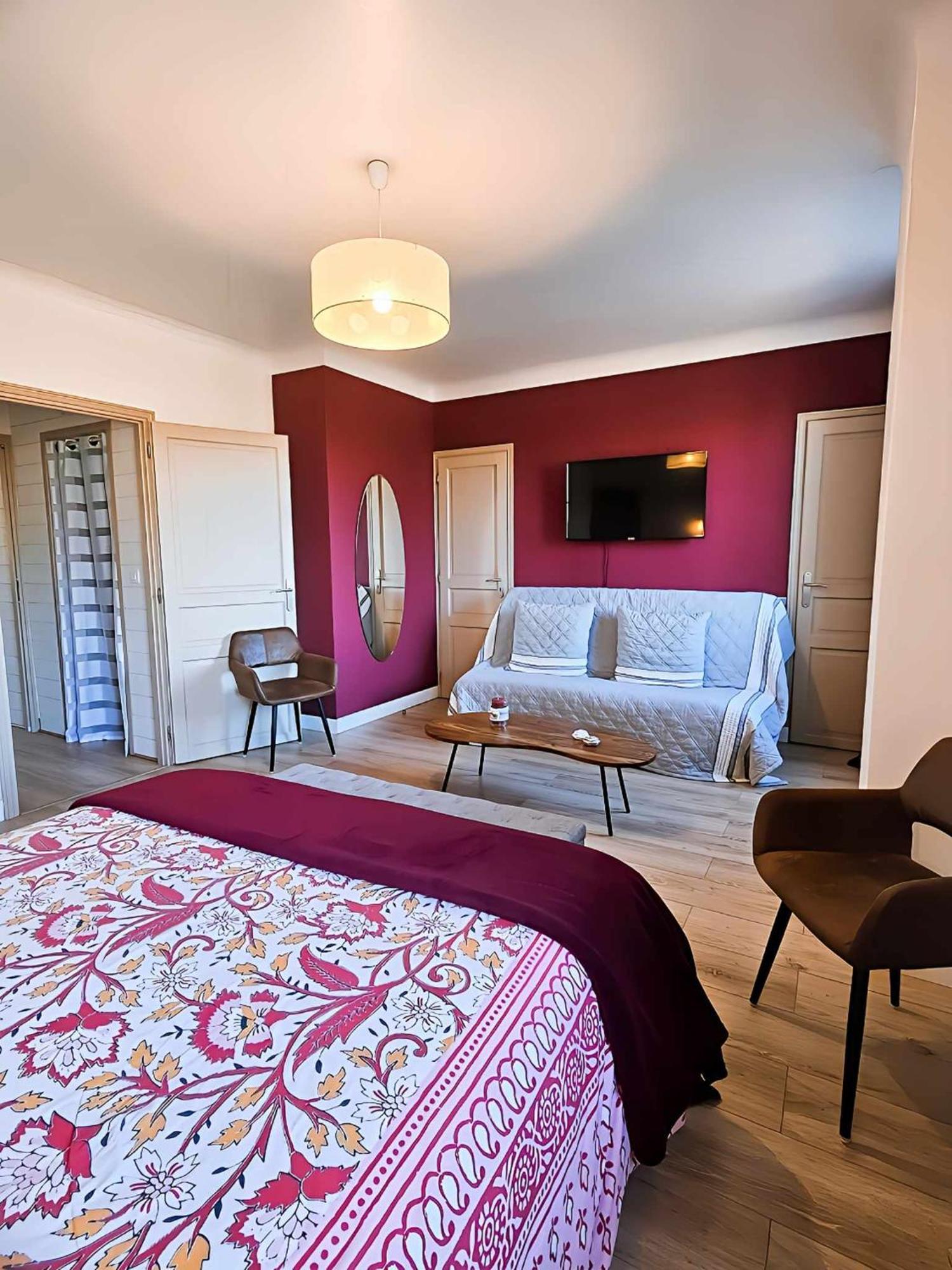 Hotel La Bayardine Sarlat Esterno foto
